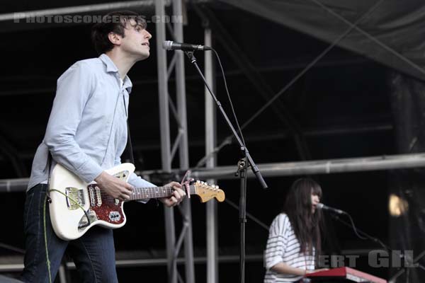 THE PAINS OF BEING PURE AT HEART - 2009-07-30 - PAREDES DE COURA (Portugal) - Praia do Tabuao - 